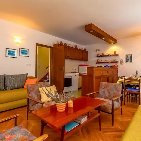 House Sepic By El-pi Tours Kornić