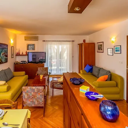 House Sepic By El-pi Tours Kornić