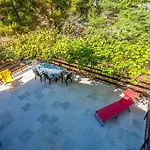 House Sepic By El-pi Tours Kornic